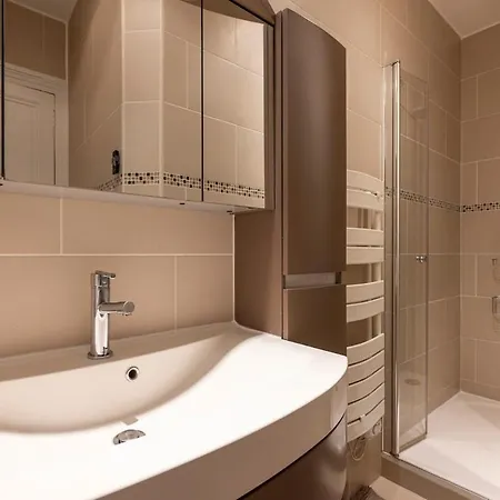 Apartamento Elegant Et Spacieux Dans Le 8eme París